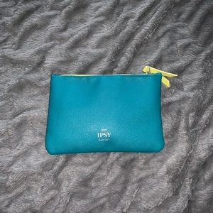 Ipsy bag